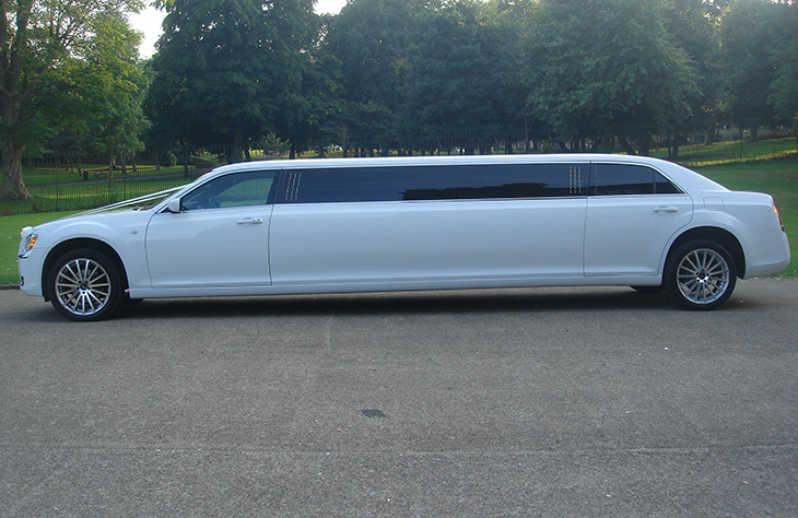 Chrysler 300c limo